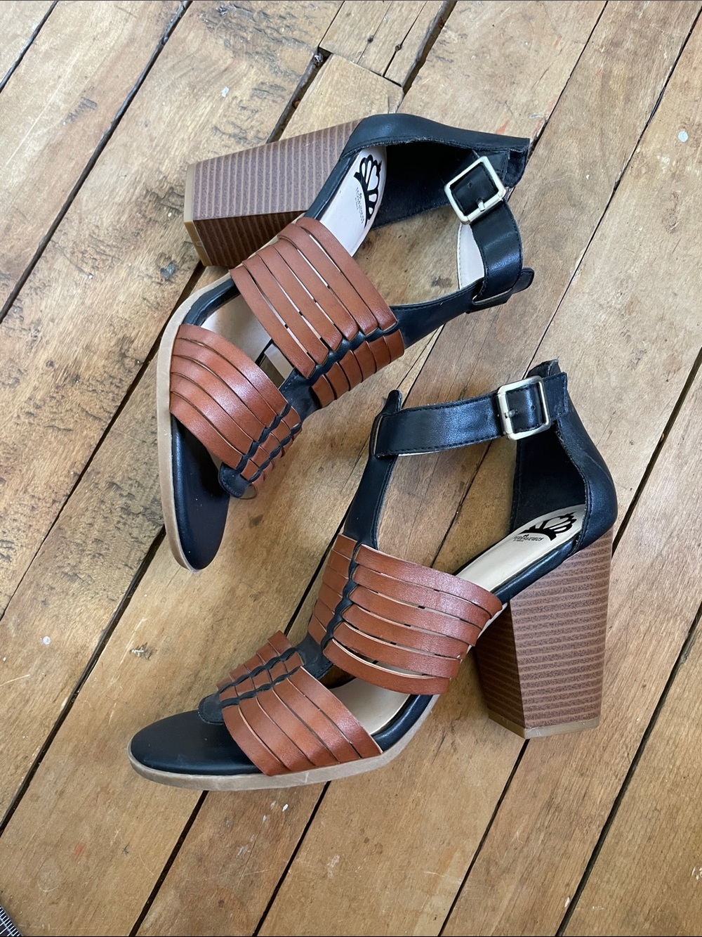 New size 9 Fergalicious Brown and Black Strappy Block Heel Sandals